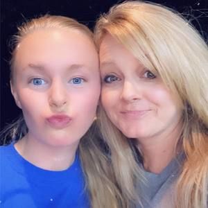 Meet your Posher, Traci